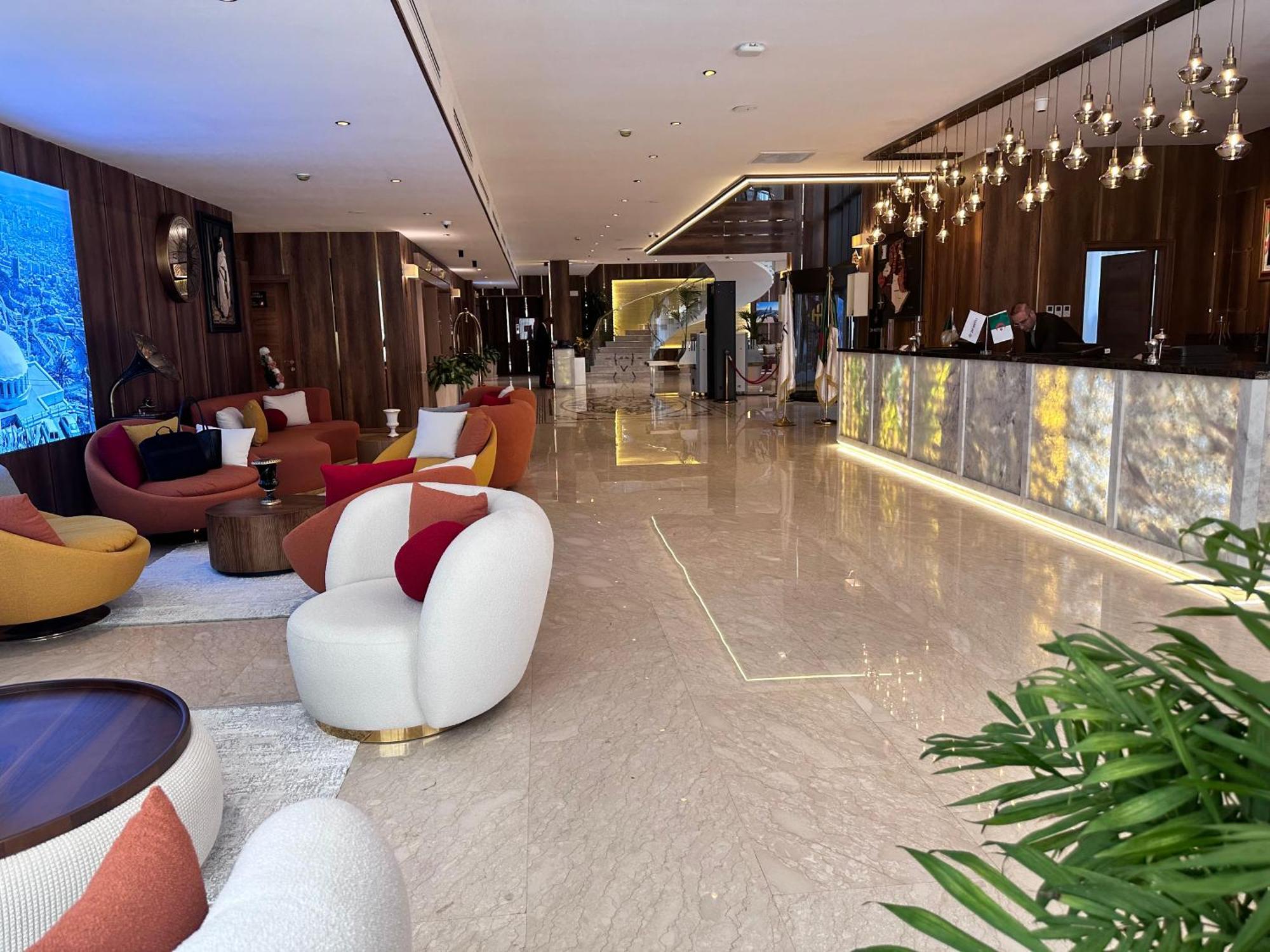 2H Hotel Oran Eksteriør billede