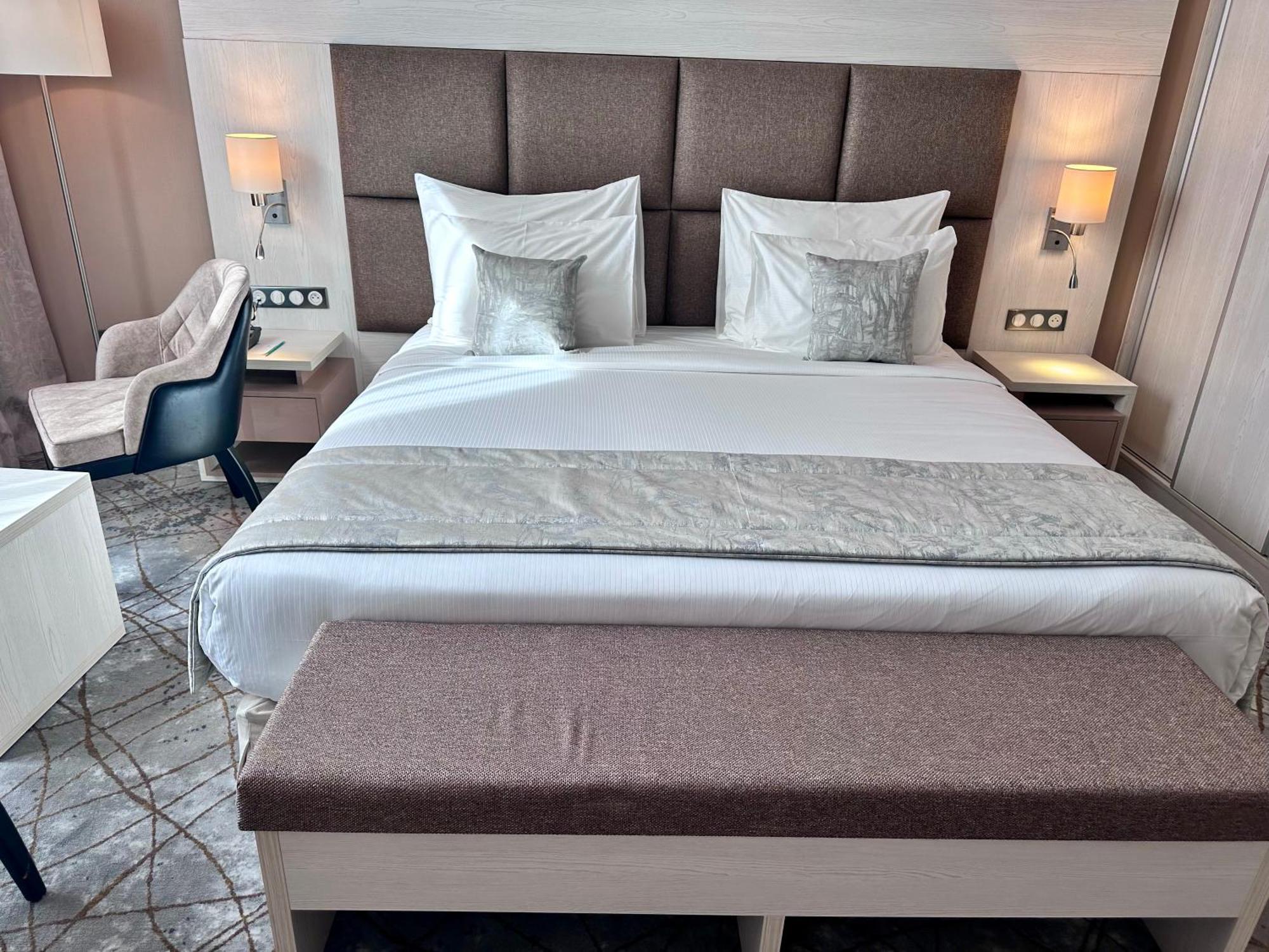 2H Hotel Oran Eksteriør billede
