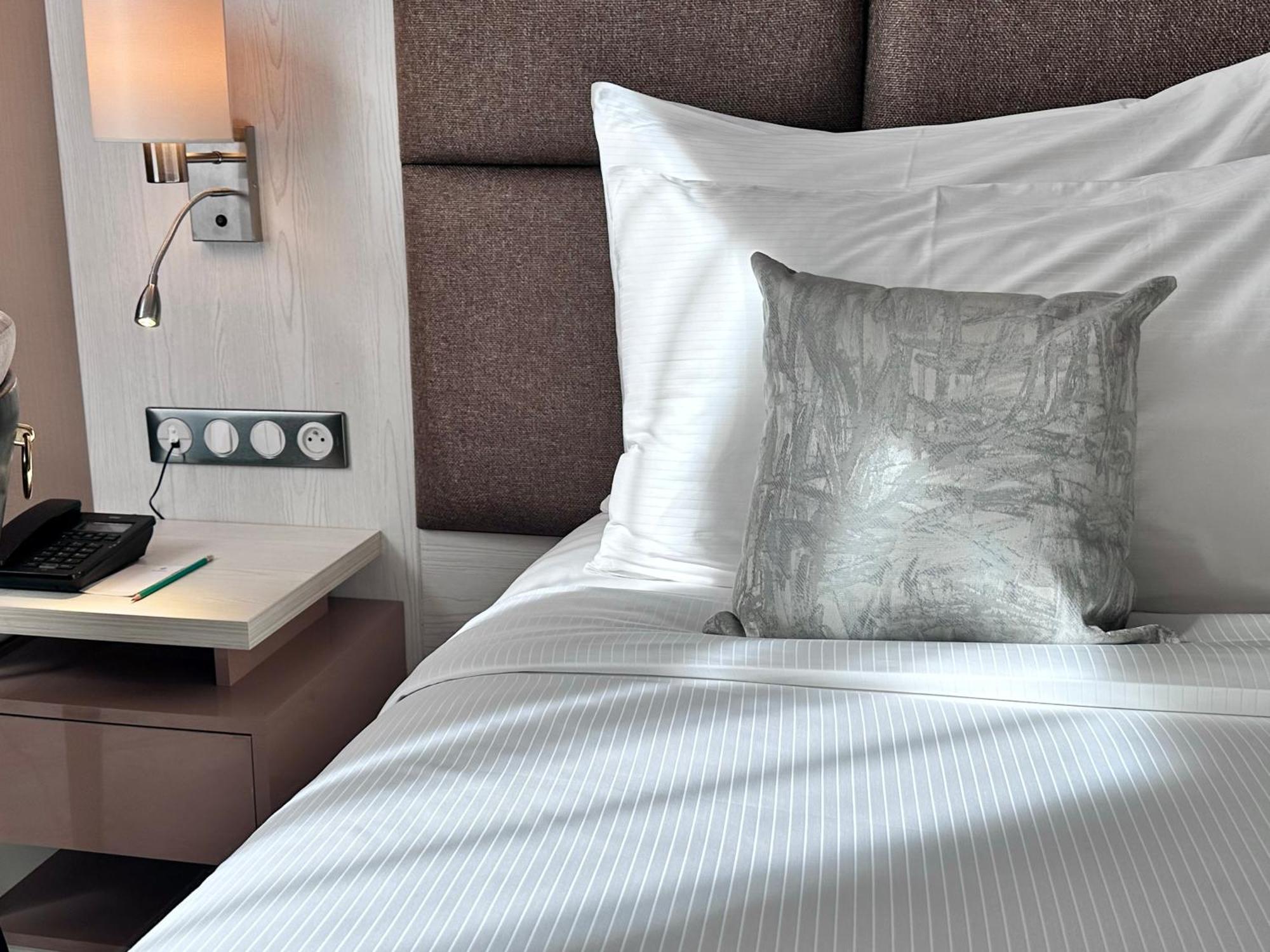 2H Hotel Oran Eksteriør billede